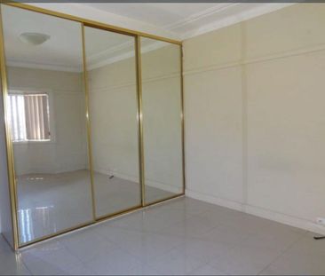 Immaculate Two bedroom half house/Granny flat - Photo 6