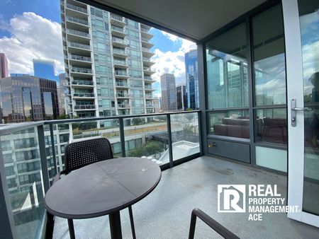 Executive Furnished 2 Bed + 2 Bath / City Views / Waterfront Outlook / Eau Claire - Photo 4