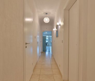 Rustig gelegen, ruim dakappartement met 2 slaapkamers nabij Cortewa... - Photo 4