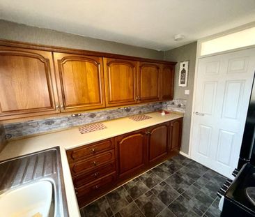 Ivanhoe, Glasgow, G74 - Photo 4