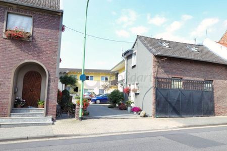 Schöne Maisonettewohnung mit eigenem kleinen Terrassenbereich - Photo 2