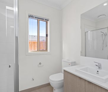 62 Courtenay Promenade, Fraser Rise, Vic 3336 - Photo 1