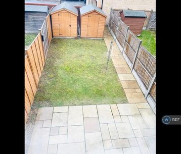 1 bedroom in a house share to rent - Photo 3