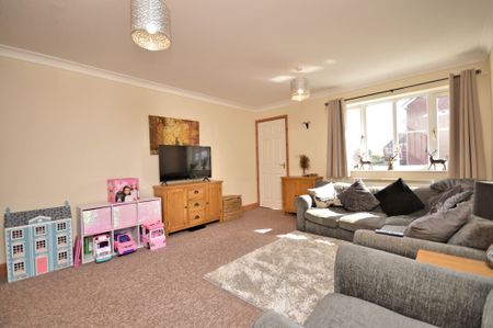 Jewel Close, Briston - Photo 4