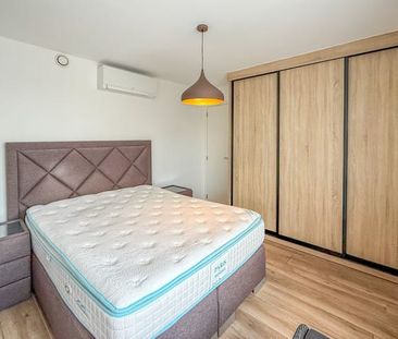 Appartement te huur - foto 2