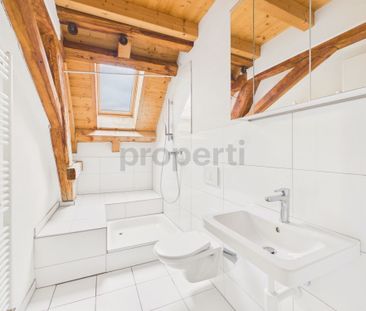 Charming 2.5-room attic apartment with gallery in Erlinsbach SO - Foto 4