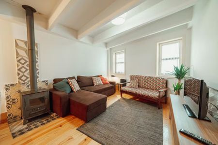 Rua dos Caldeireiros, Porto, Braga 4000 - Photo 2