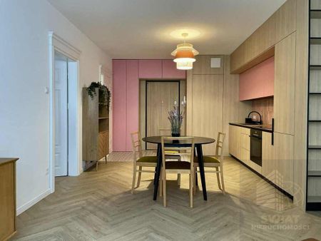 Stare Miasto, 2 pokoje + winda i miejsce postojowe - Zdjęcie 4