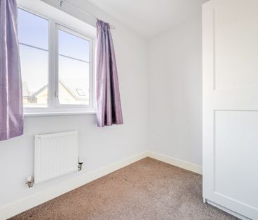 Oxlade Drive, Slough, Berkshire,SL3 - Photo 4