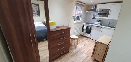 Studio to rent - Photo 4