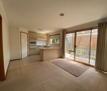 TWO BEDROOM UNIT IN WANDANA HEIGHTS - Photo 5