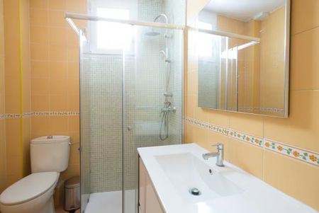 Calle de los Caños del Peral, Madrid, Community of Madrid 28013 - Photo 3