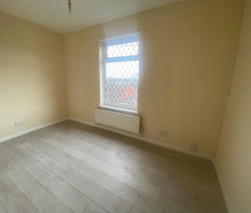 3 bedroom end of terrace house to rent - Photo 5