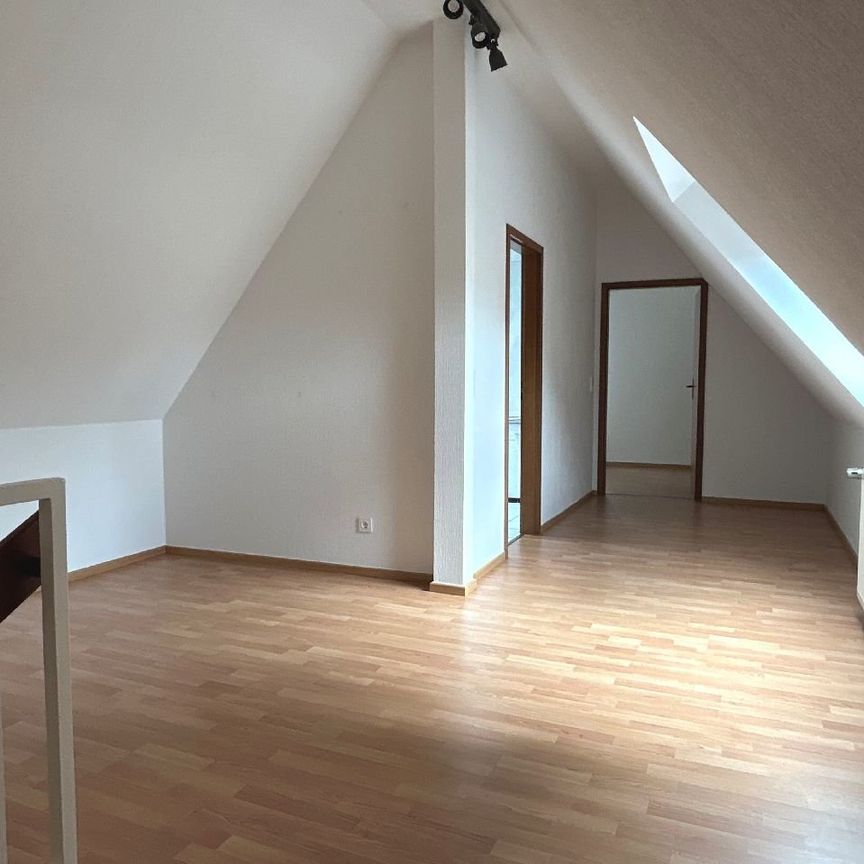 Pfiffige Maisonettewohnung mit Südbalkon und Garage in der Leverkusener Waldsiedlung! - Foto 1