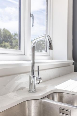 4 bedroom detached house to rent - Photo 4