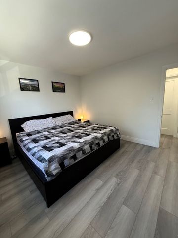 For Lease - 1115 O'connor Drive, Toronto, Ontario - Photo 4