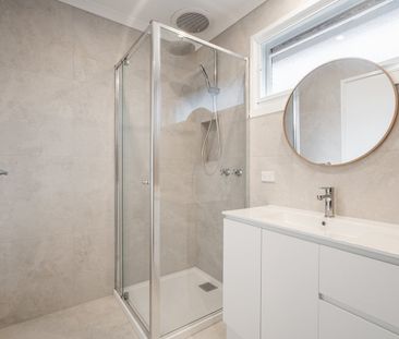 2/18 Guthrie Street, Brunswick West VIC 3055 - Photo 3