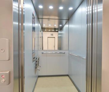 Pronájem krásné novostavby bytu s terasou nacházející se na ulici V... - Fotografie 2