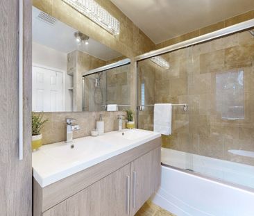 For Lease - 1924 Balsam Avenue, Mississauga, Ontario - Photo 2