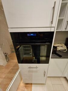 Leißnerstr. 24, Wohnung 1 ~~~ Einbauküche vom Vormieter gegen Entgelt möglich, Rollstuhlgerecht, sep. Gartenanteil mit Terrasse, Bad mit großer ebenerdiger Dusche, Gäste-WC - Photo 5