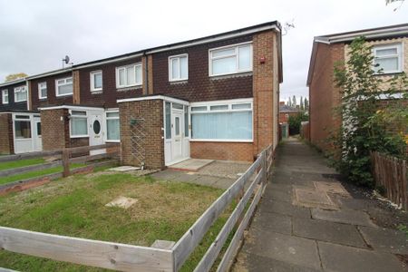 3 bedroom end of terrace house to rent - Photo 4
