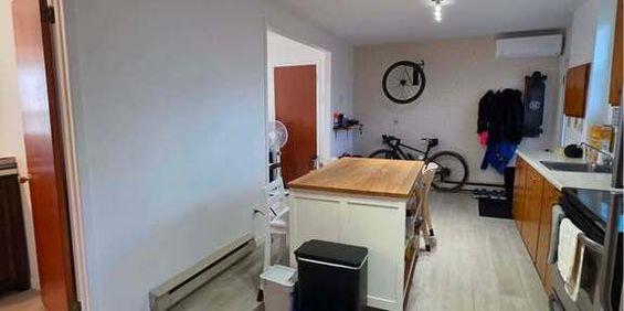 3 1/2 À LOUER BASSE-VILLE - Photo 3