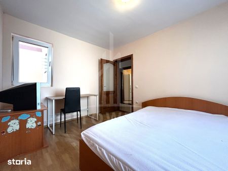 Apartament cu 3 camere, 2 băi și loc de parcare în curte – Turnișor - Photo 5
