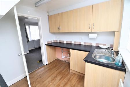 Dark Lane, Bedworth - Photo 5