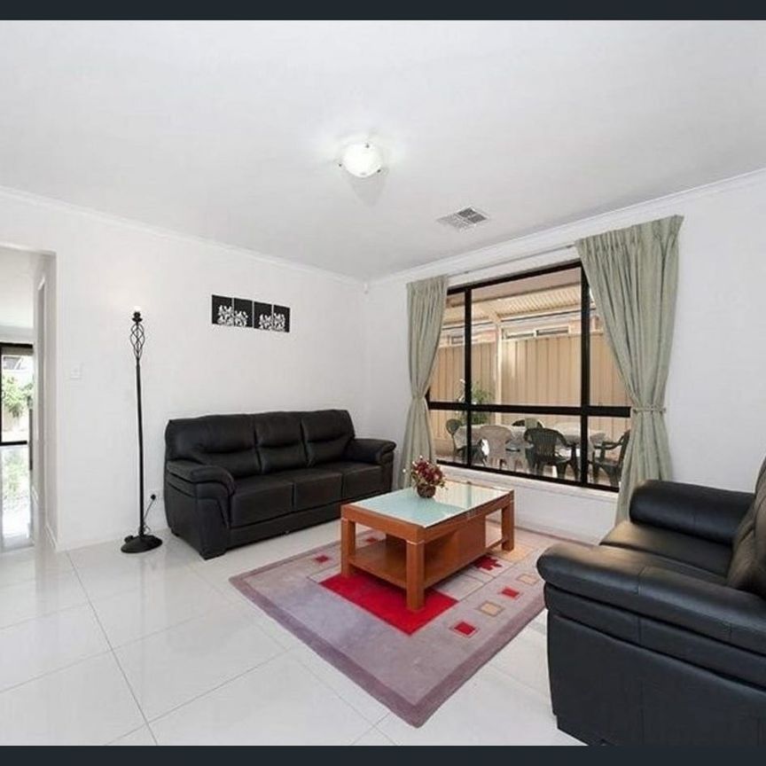 Room for The Whole Family! - Photo 1