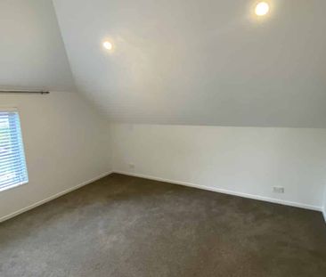 2 plus bedroom 2 level townhouse in wonderful area - Photo 1
