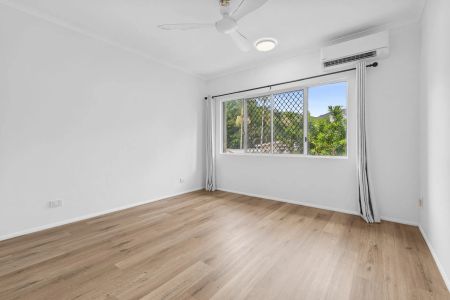 12/15-17 Vallely Street, Freshwater. - Photo 3