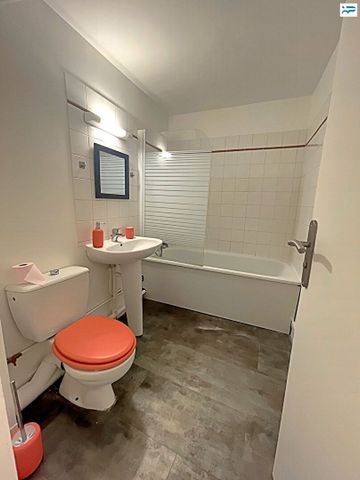 Location Appartement 2 pièces 28m² - Photo 3