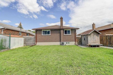 For Lease - 57 Iroquois Avenue, Oshawa, Ontario - Photo 2