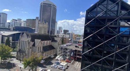 Central City Apartment - Furnished - Photo 2