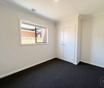 Brand New Modern Home in a Fast-Growing Strathtulloh Estate - Photo 2