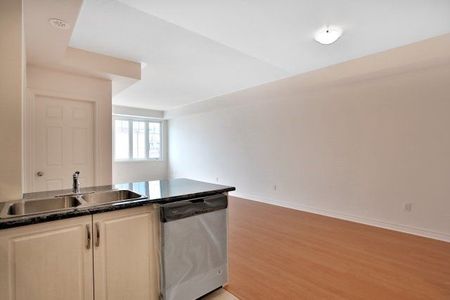 For Lease - 2420 Baronwood Drive Unit# 21-02, Oakville, Ontario - Photo 4