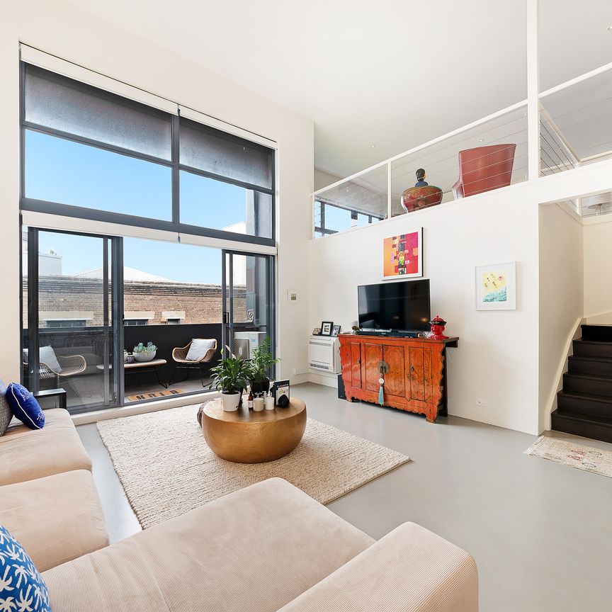 26/15-27 Hutchinson Street, Surry Hills NSW 2010 - Apartment For Rent | Domain - Photo 1