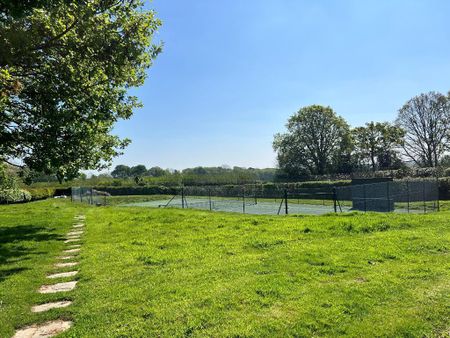 2 bedroom detached house to rent - Photo 3