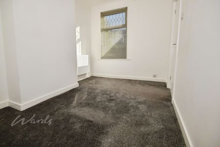 2 bedroom end of terrace house to rent - Photo 5