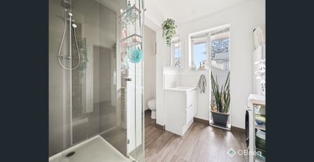 Beachside Living in Parkdale. - Photo 5