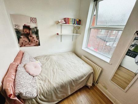 4 bedroom house to rent - Photo 3