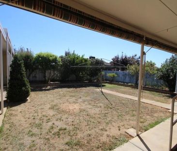 Family Home in Prime Location - Photo 2