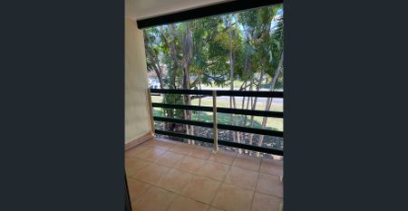 Two bedroom unit close to beach - Photo 4