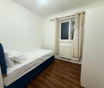 1 bedroom in a house share to rent - Photo 2