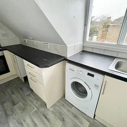 Victoria Road, CT9 1RB, Margate - Photo 2