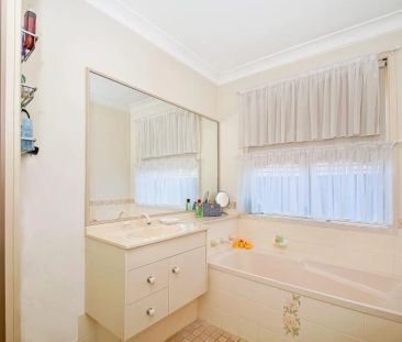 Charming Home in Excelsior Grove - Photo 6