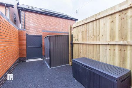 Buckland Court, Partridge Lane, Roath, CF24 - Photo 3