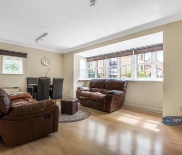 2 bedroom flat to rent - Photo 2