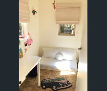 Peregian Beach Designer Cottage 400 metres from the beach - Photo 4