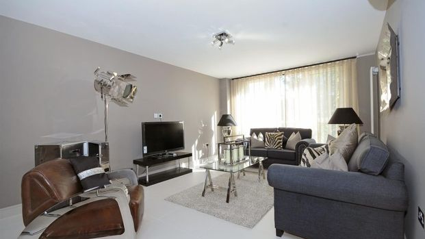 Netherhall Gardens, London, NW3 - Photo 1